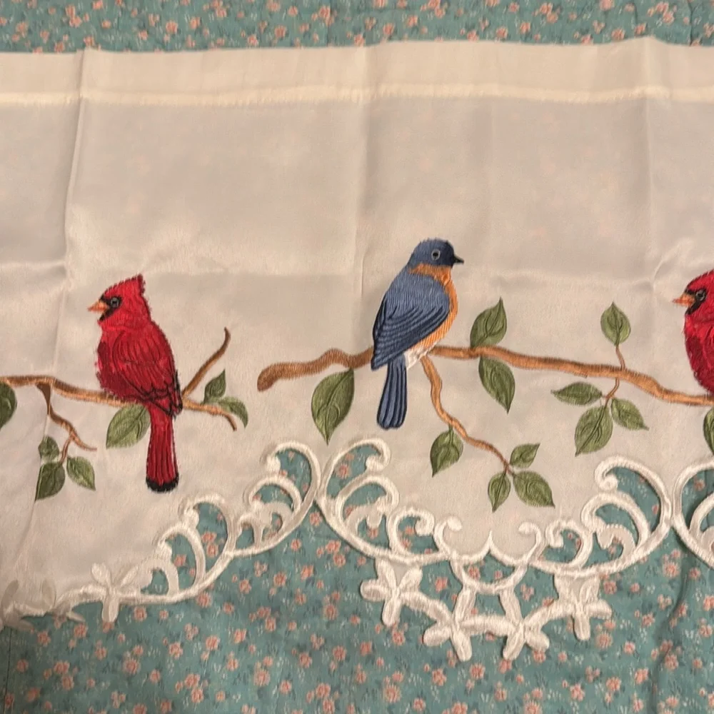 Curtain Valance Topper with Bird Motifs Red and Blue New